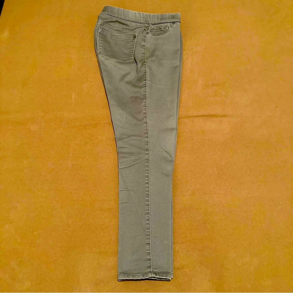 Skinny Leg Jeggings